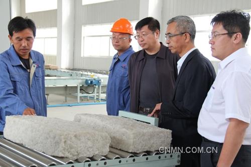 長春應(yīng)化所所長安立佳等調(diào)研萬噸級稀土異戊橡膠生產(chǎn)線