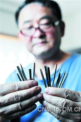 開槽的工具很多很復(fù)雜，各種槽刀的用途不同