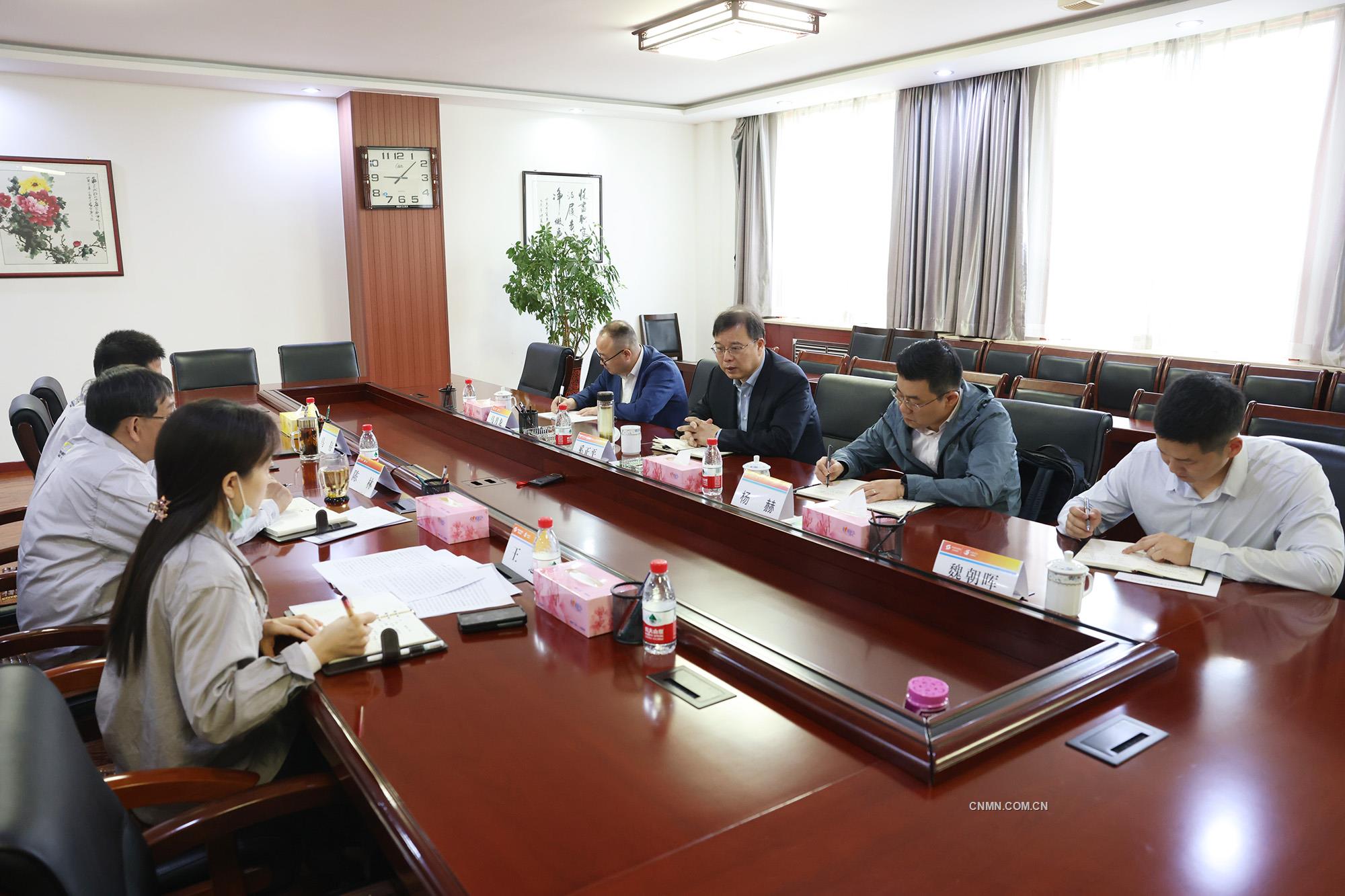 中國有色集團(tuán)黨委書記、董事長(zhǎng)奚正平赴中色東方1