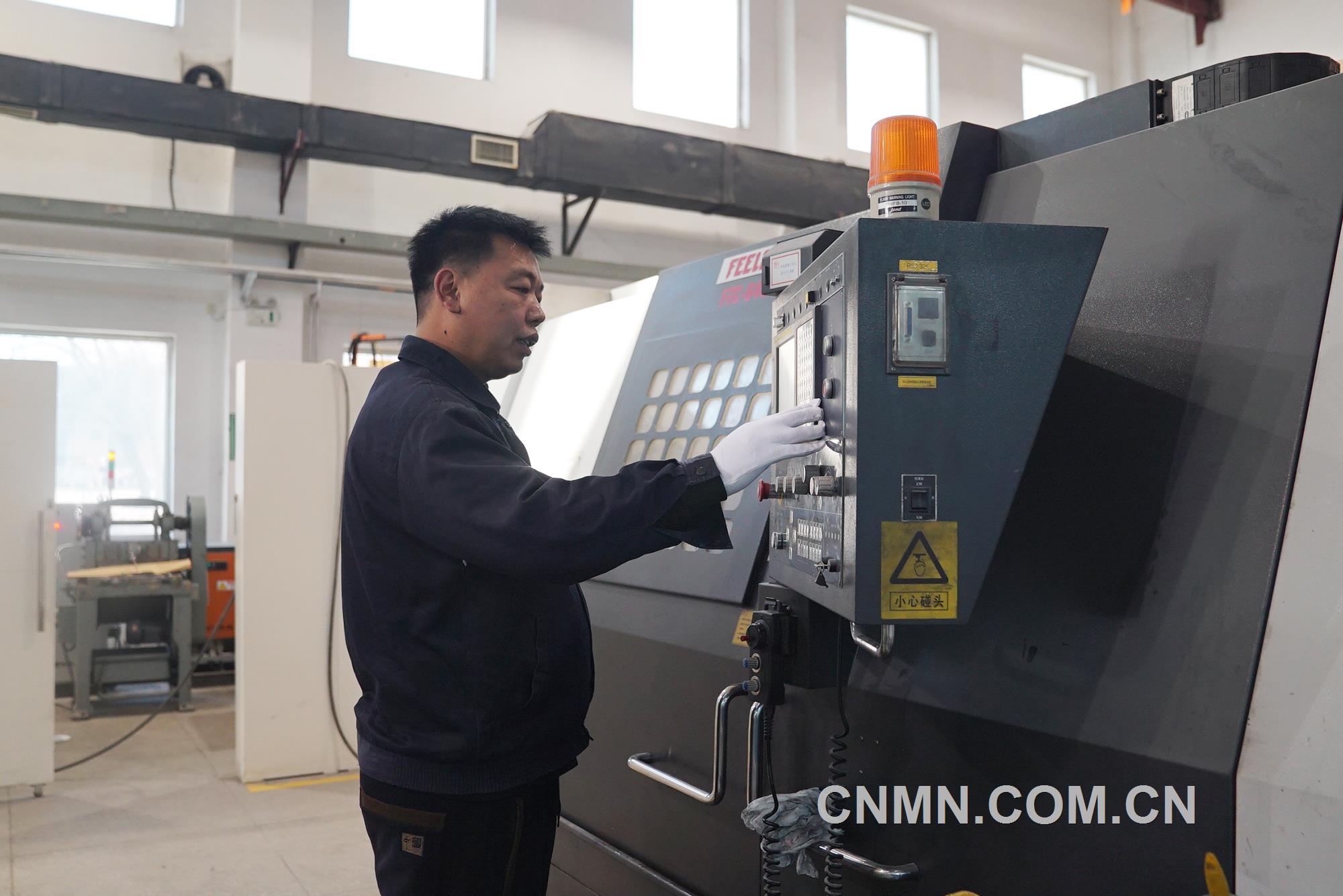 練就真技能 建功新時代——記中色東方勞動模范 雒敏1
