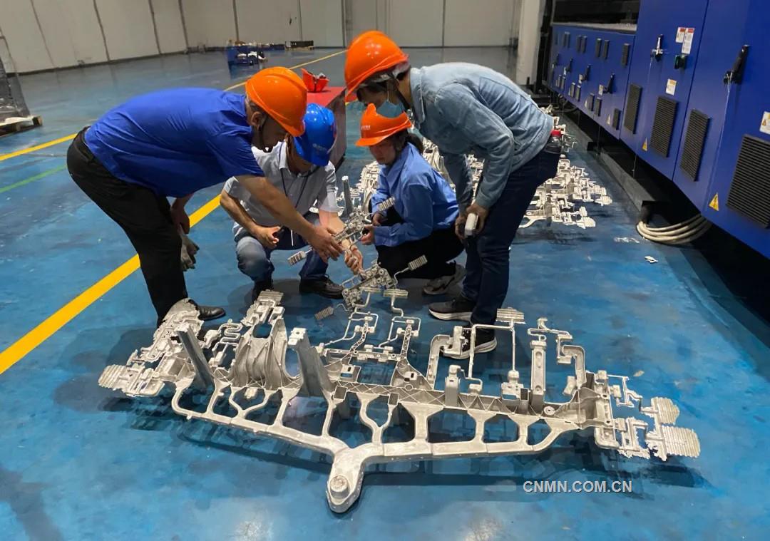 廣西汽車集團鎂合金儀表板橫梁支架試制成功