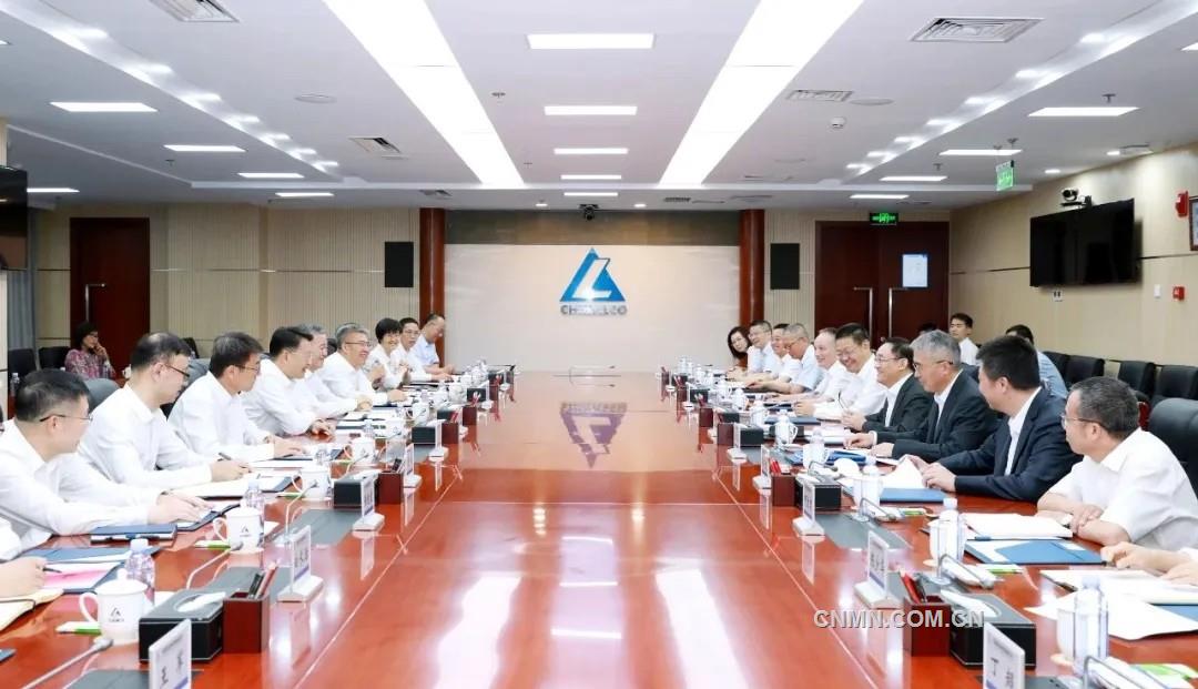 中鋁集團與兵器工業(yè)集團簽署戰(zhàn)略合作協(xié)議